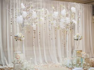 Cocktail Attire Wedding: A Guide to Dressing for the Occasion