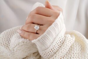 engagement ring trends 2025