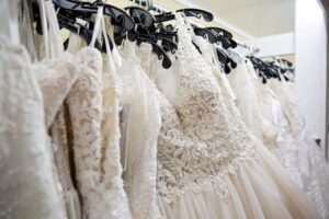 Wedding Dress Shopping Timeline: From First Visit to Fittings