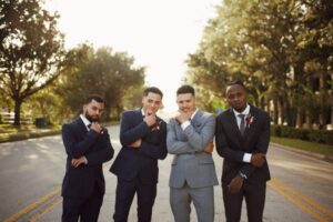 how to choose groomsmen suits