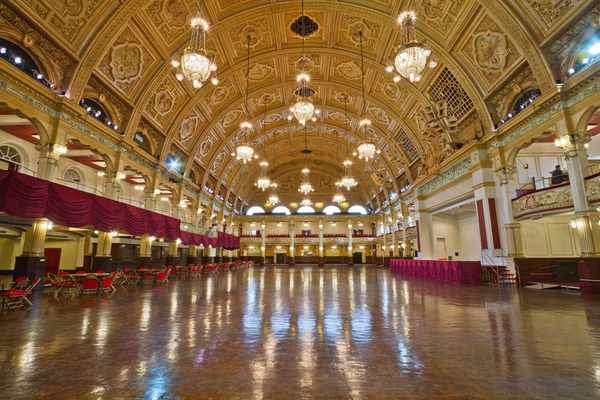 wedding venues with accommodation uk